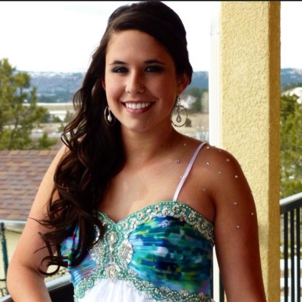 Prom Dress - Picture 4 of 6